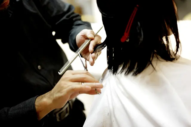 Haircut & Styling