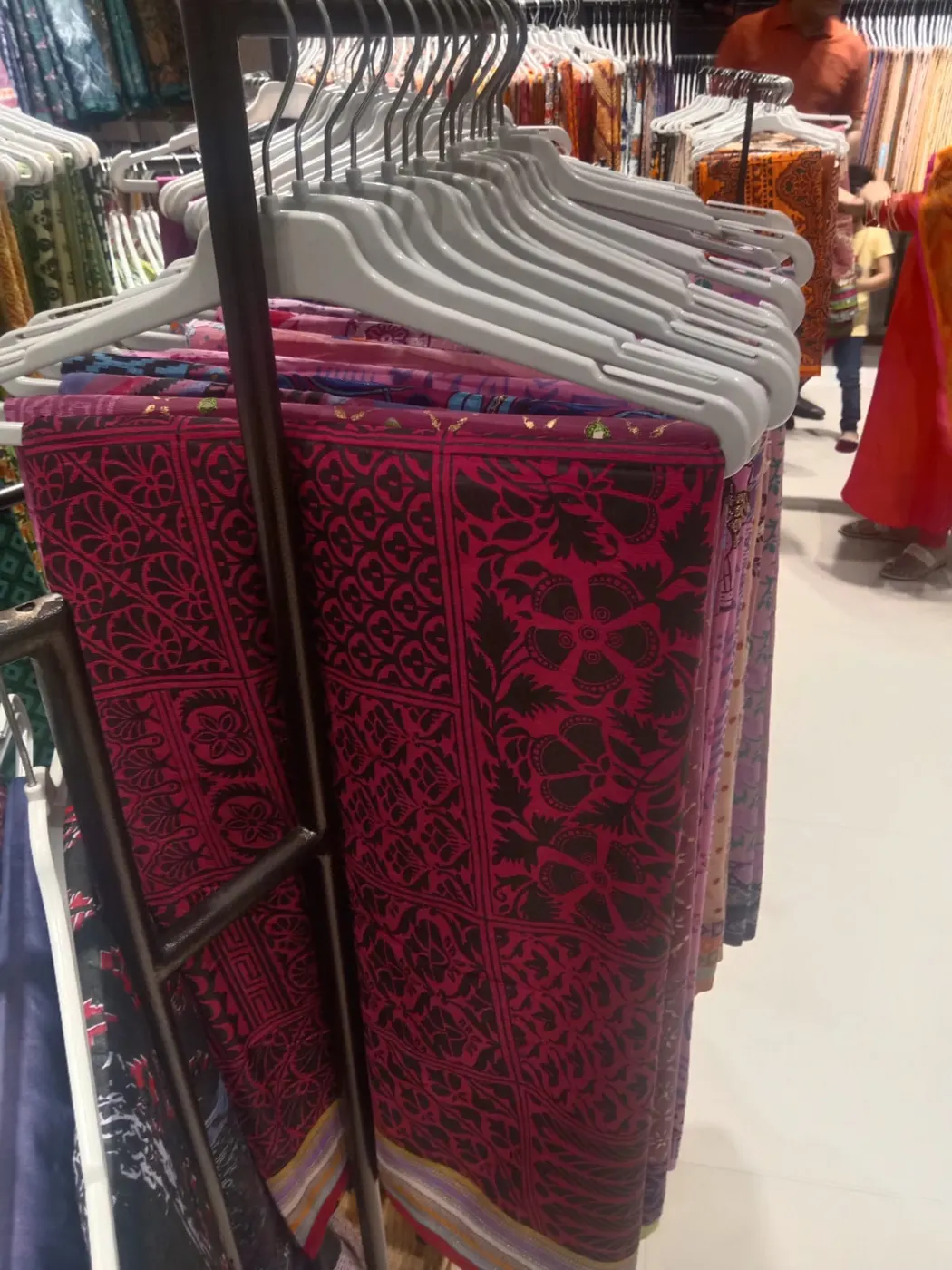 Dhaka Shawl — Maroon